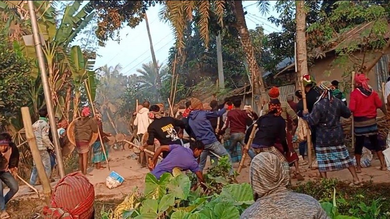 ঝিনাইদহে বিএনপির দুই পক্ষের সংঘর্ষে আহত ১০